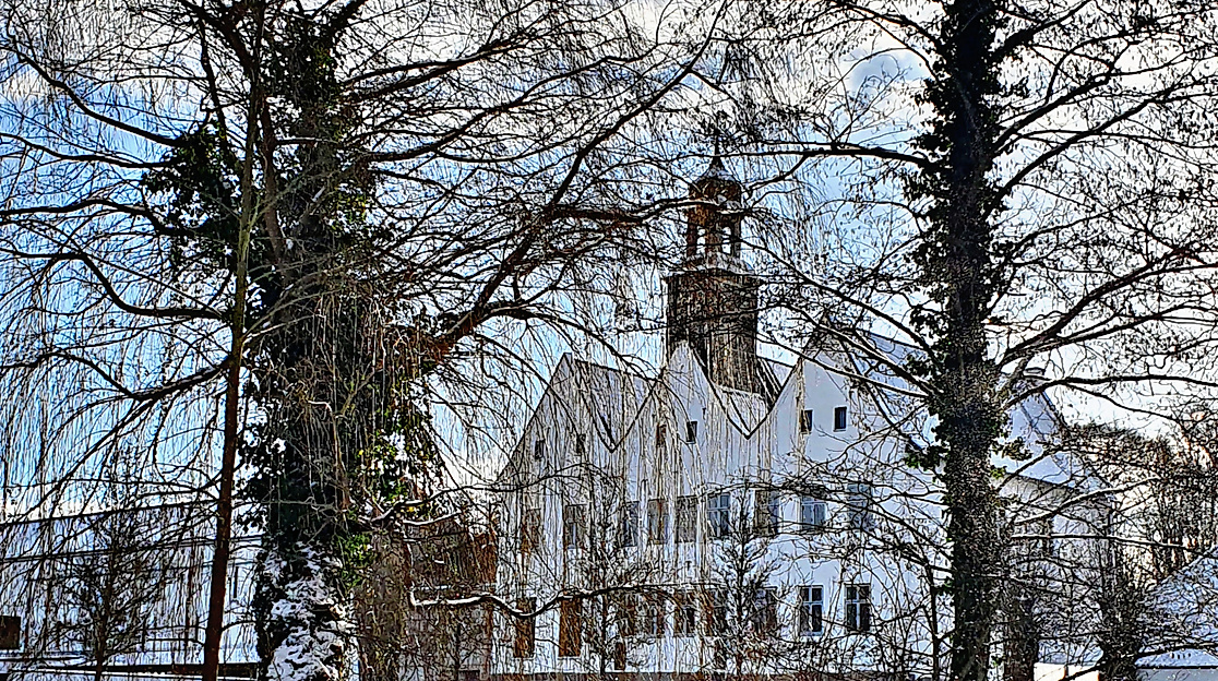 PicsArt_02-14-09.13.37