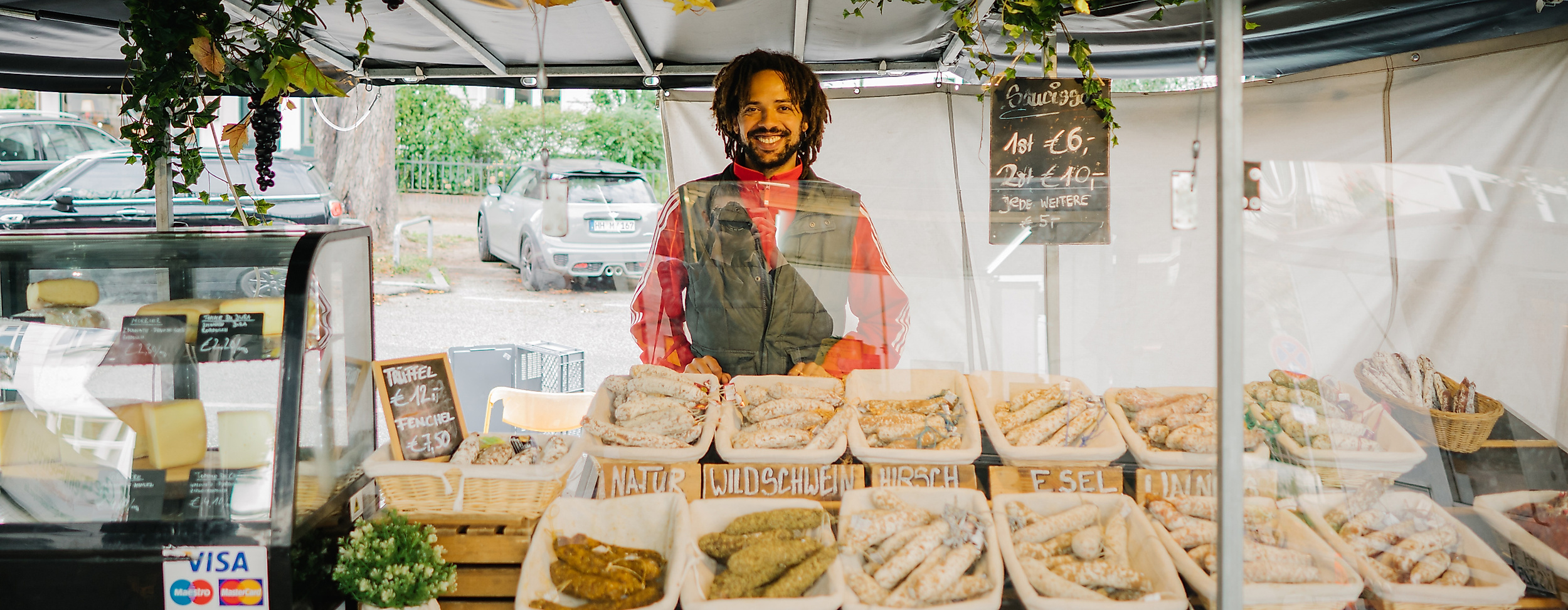Isemarkt sausage stand