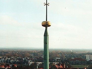 Zwischen Himmel und Erde: Einmal kurz Lübeck aufs Dach steigen.