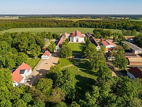 Führung über das Landgestüt Redefin - Erleben Sie das Landgestüt Redefin bei einer geführten Besichtigung (MK)