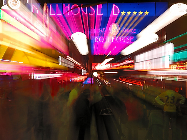 reeperbahn-grosse-freiheit_c-2015-mediaserver-christian-spahrbier