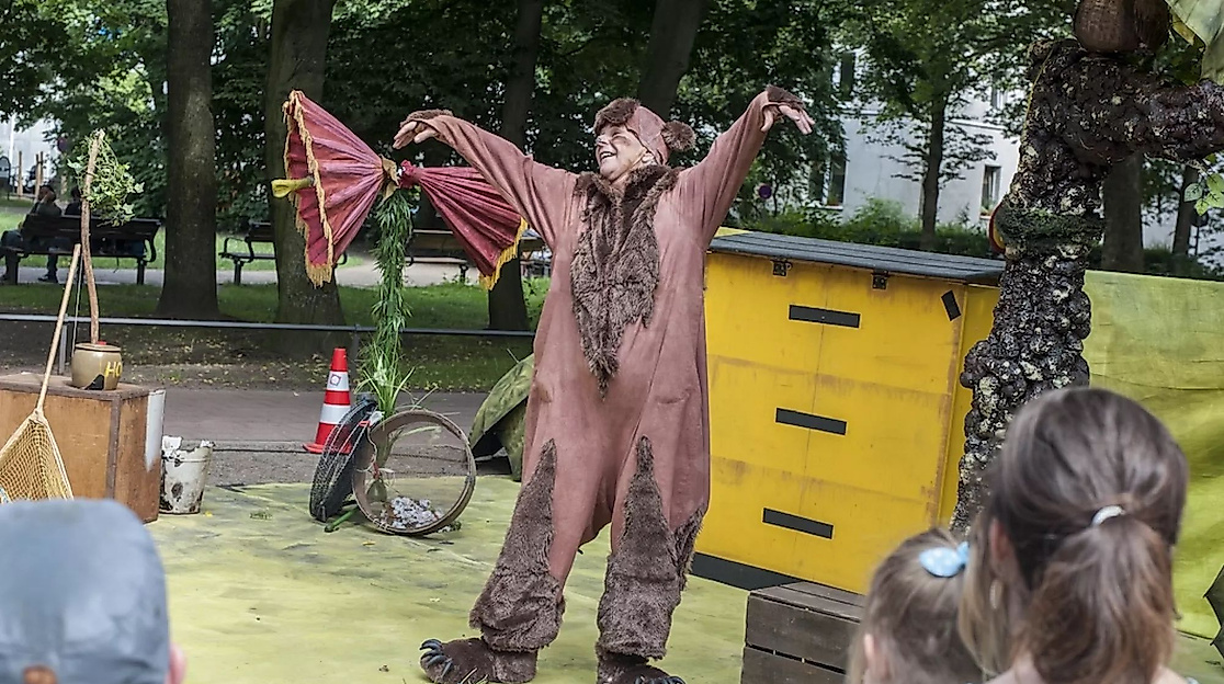 Der B&auml;r und die Bienen