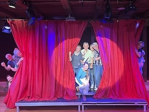 Die Liebe zum Theater - Ein Mord. Ein Ensemble. Zu viele Verdächtige.