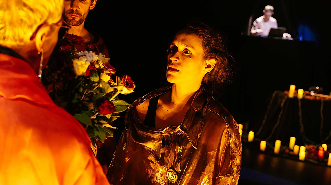 things_falling_41_c_simon_wachter