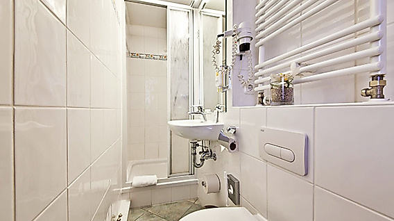 Novum Hotel Hagemann Hamburg Hafen: Bad 2