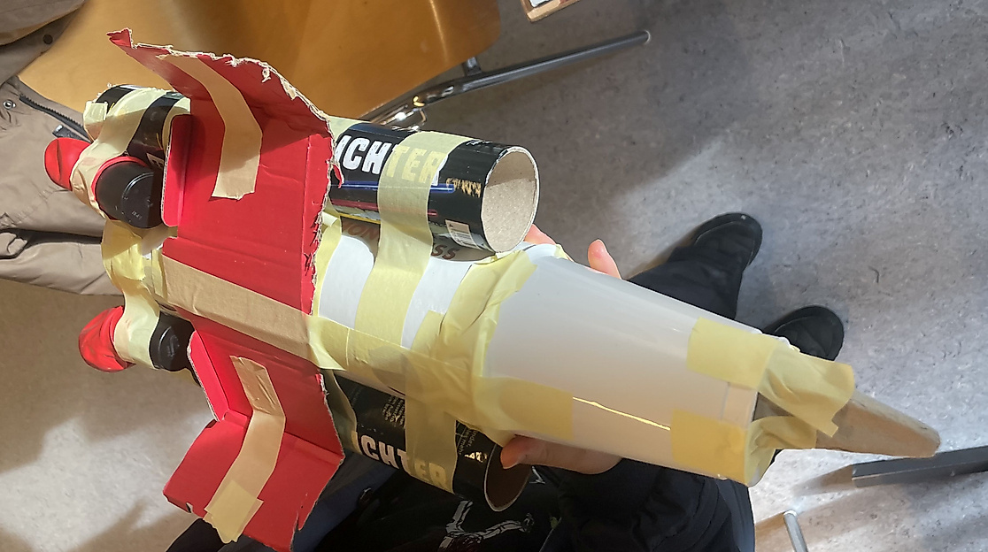 26-04-24 Flugzeug Iris Gadatsch