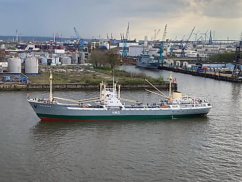 Stückgutfrachter BLEICHEN auf der Elbe
