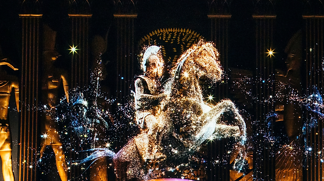 MAD - CLEO - HOLOGRAMA 1