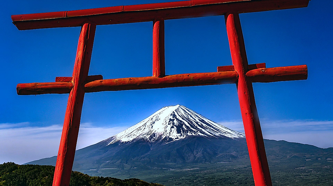 26-02-24 JV Presse-Bild Tenku-no Torii, Fujiyama Jules Verne Multivisionen Roland Marske