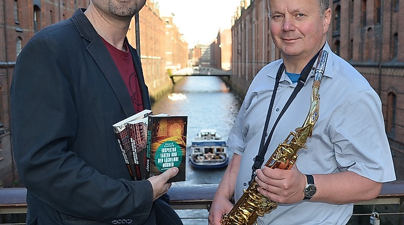 Henrik Siebold liest aus Inspektor Takeda und der lichte Schatten