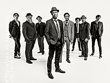 Thorbjorn Risager & The Black Tornado