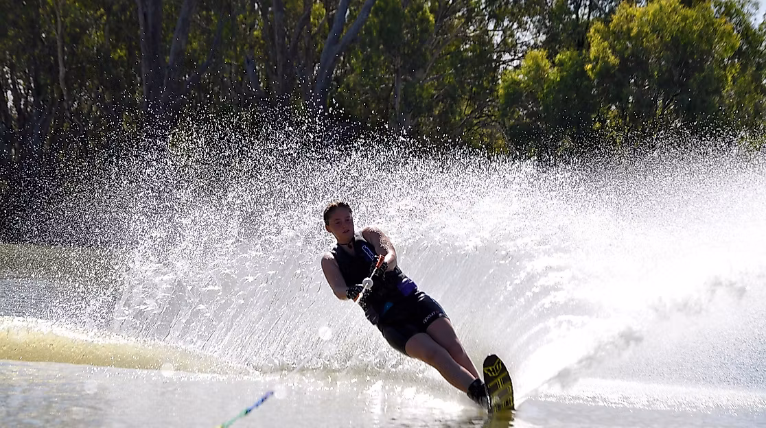 wasserski_smiling-nikon_pixabay-gc119792c8_1920