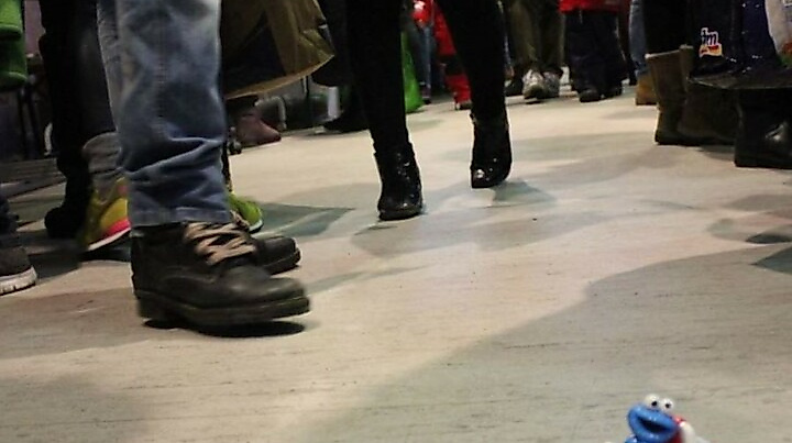 Bobbycar und Kidsklamotte - Kinderflohmarkt