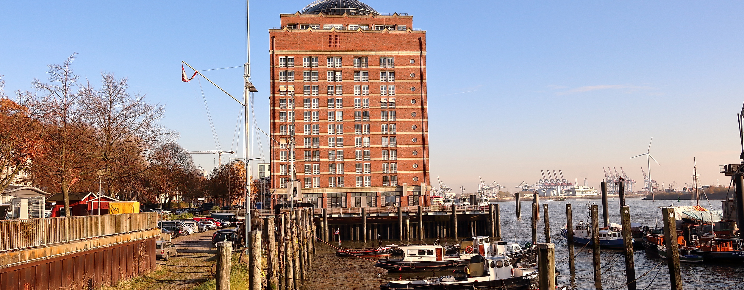 restaurant-elbwarte-im-augustinum_c-2018-hamburg-tourismus-gmbh-johanna-nickel_02
