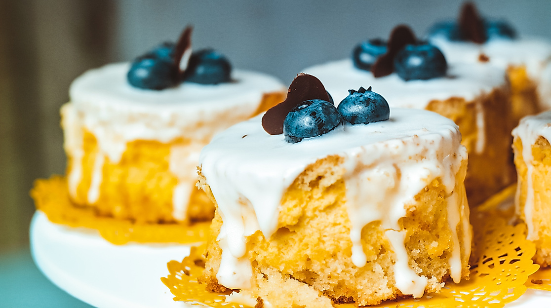 pastry_c_brina-blum_unsplash