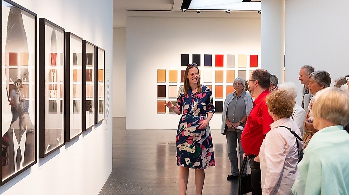 Clubguide in der Ausstellung (c) Ulrich Perrey