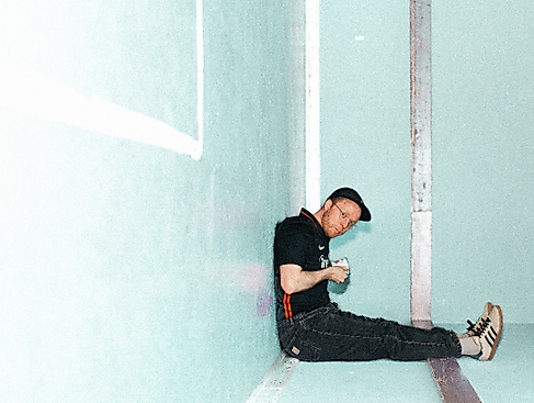 TSCHARÄLLO VOM STARKSEIN UND BEGREIFEN. UND ZERBRECHEN. - Sanftmut Deutschrap