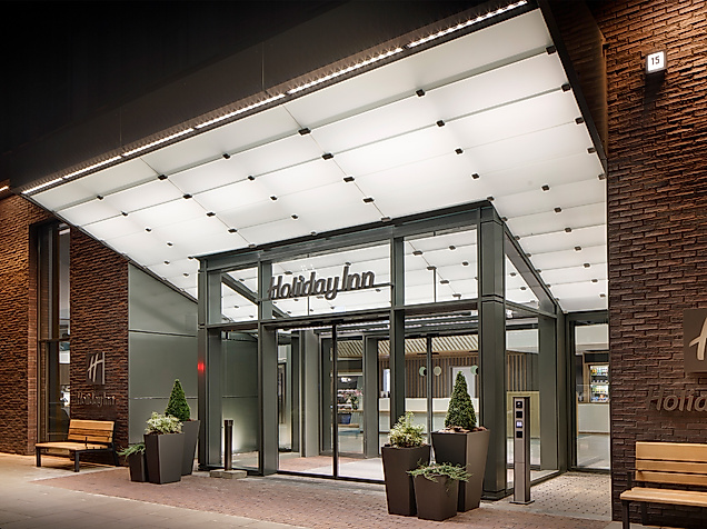 Hotel Holiday Inn Hamburg Hafen City: Außenansicht