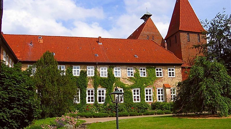 Kloster bei Nacht mit SIEB