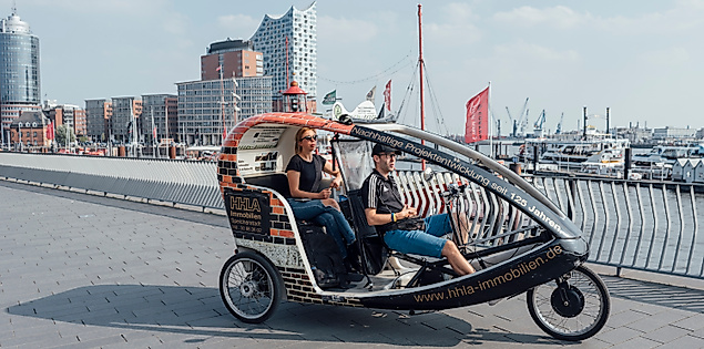 Mit der Rikscha durch Hamburg