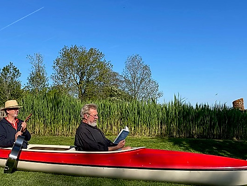 Zwei Männer in einem Boot