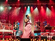 Max and Friends are coming to town! - A glamorous swinging & soulful Christmas!