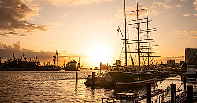 Sonnenuntergang Landungsbrücken