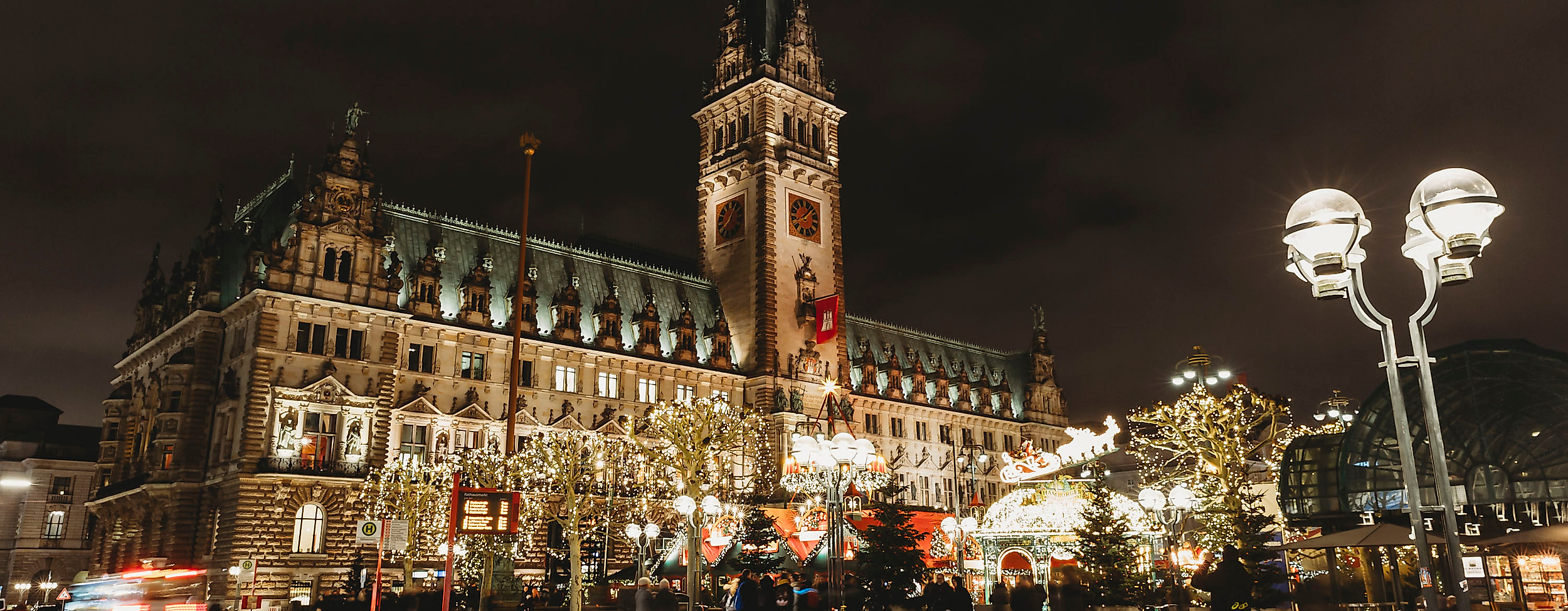 Weihnachtsmarkt Rathausmarkt Hamburg