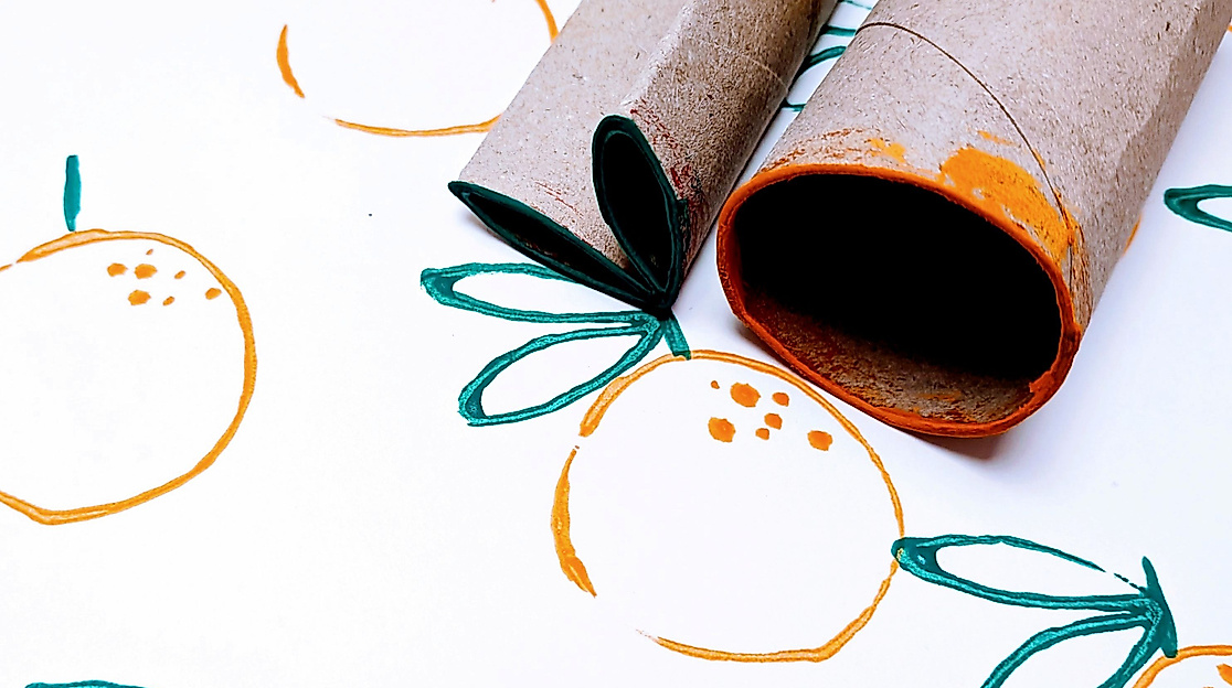 25-12-15 OrangenSehrhell Geschenkpapier Stadtbücherei Ahrensburg