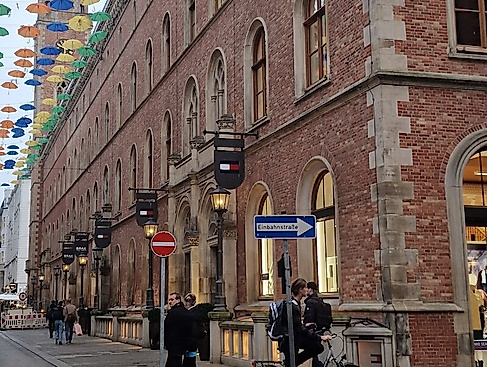 Mit Brief und Siegel – Hamburgs Postgeschichte entdecken - Von der Postkutsche zur Briefmarke – Hamburgs verborgene Geschichte