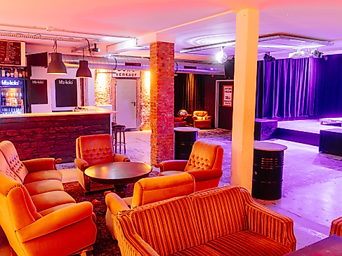 Hebebuehne-c-Aileen-Hoeltke-aka-Chaplin-web-5-2500x1500