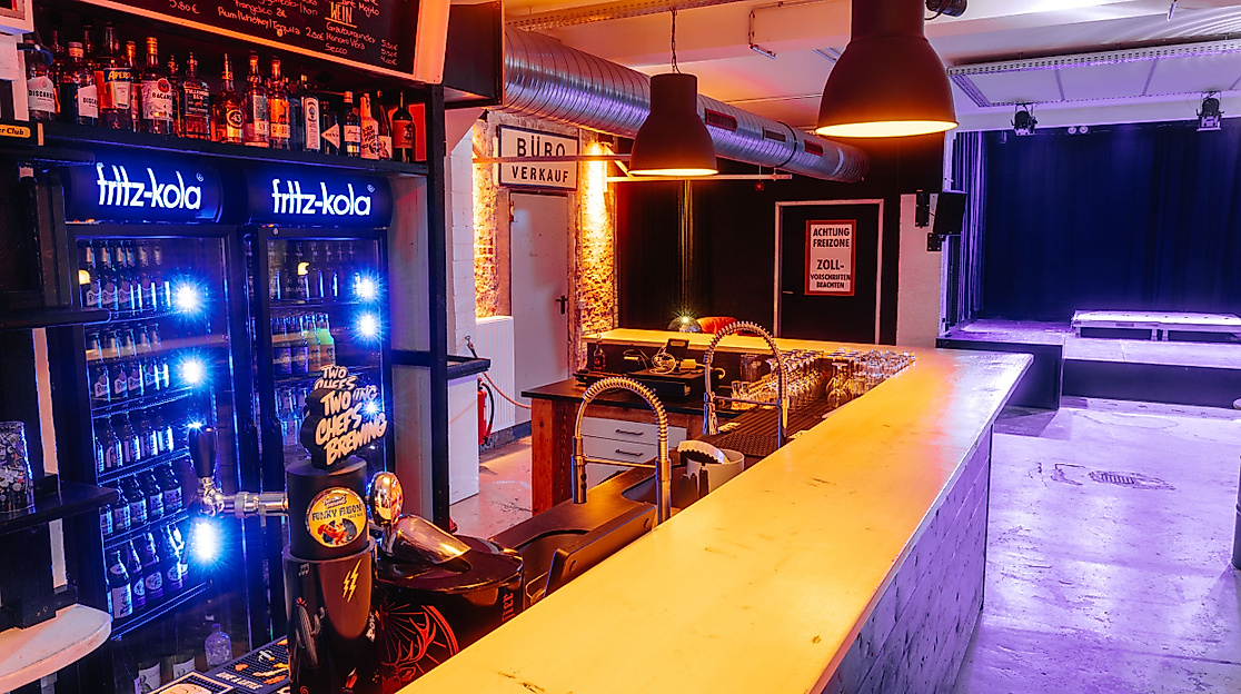 Hebebuehne-c-Aileen-Hoeltke-aka-Chaplin-web-6-2500x1500