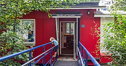 hoheluftschiff-c-margaux-weiß-web-2500x1500