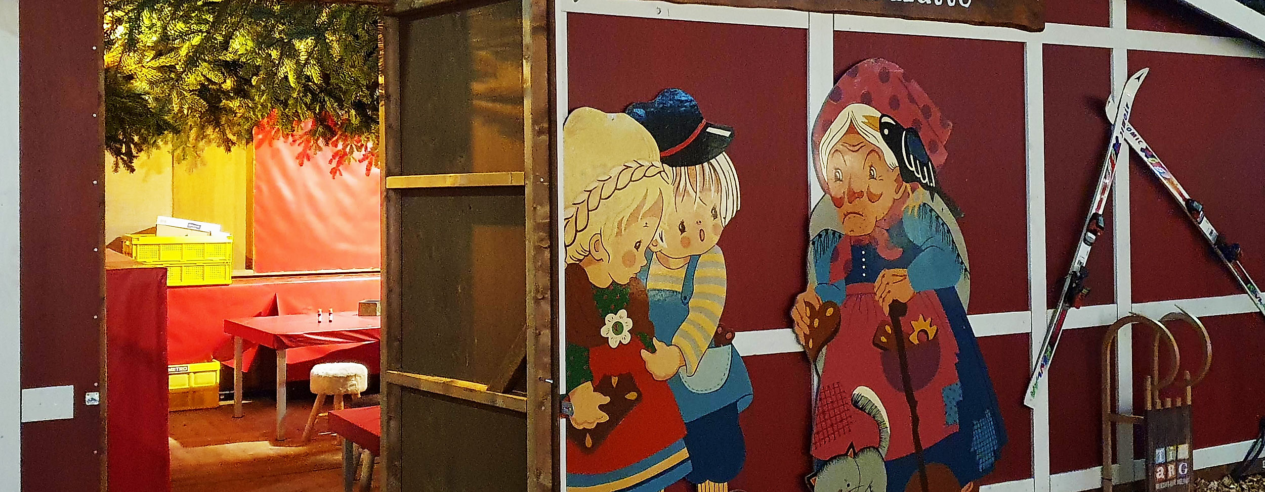 Weihnachtsmarkt Niendorf Bastelhütte