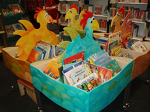 Bilderbuchkrippen in der Bücherhalle Steilshoop