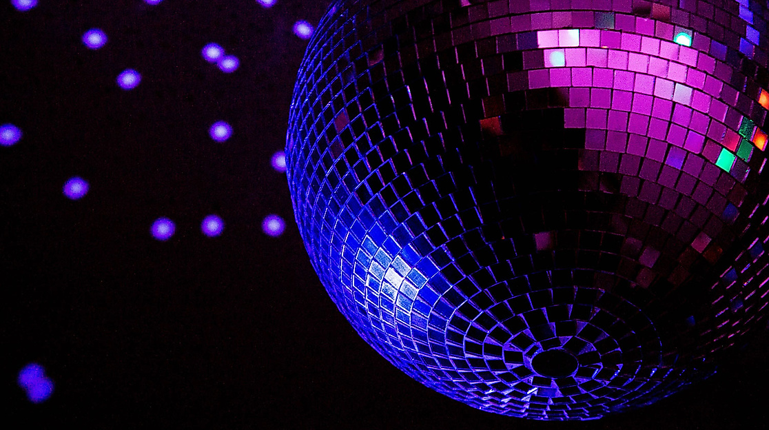 Discokugel-(c)TikievaEvent-