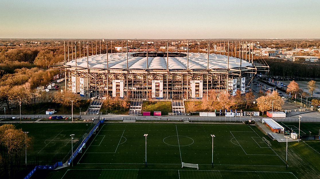 Volksparkstadion von außen