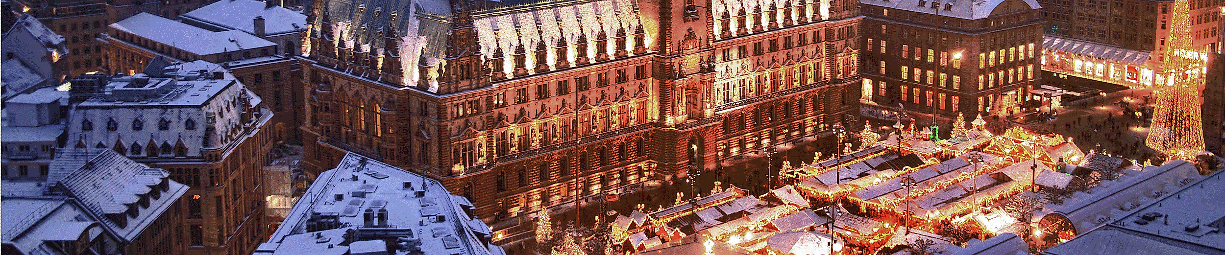 Weihnachten-Innenstadt-Rathaus-Vogelperspektive