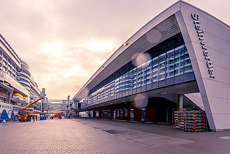 Cruise Center Steinwerder