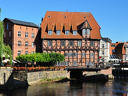 Minibustour zu den "Rote Rosen"-Drehorten