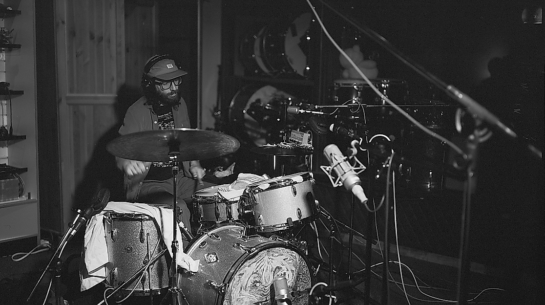 Lucas Kolbe & Tommy Crane: in motian.