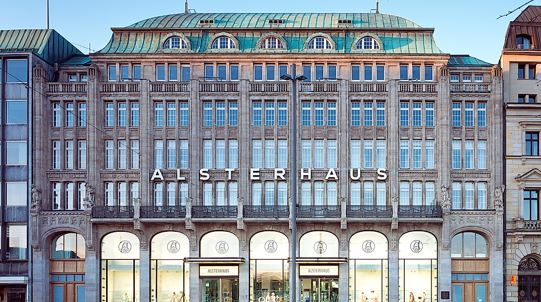 Alsterhaus Luxuskaufhaus An Der Alster
