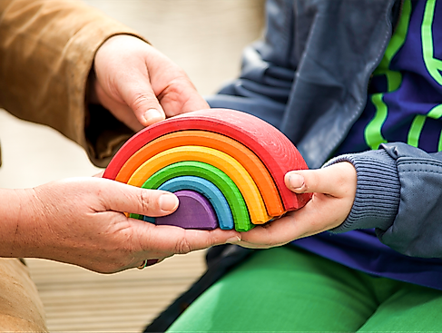 Sternenbruecke_Haende_Regenbogen_2