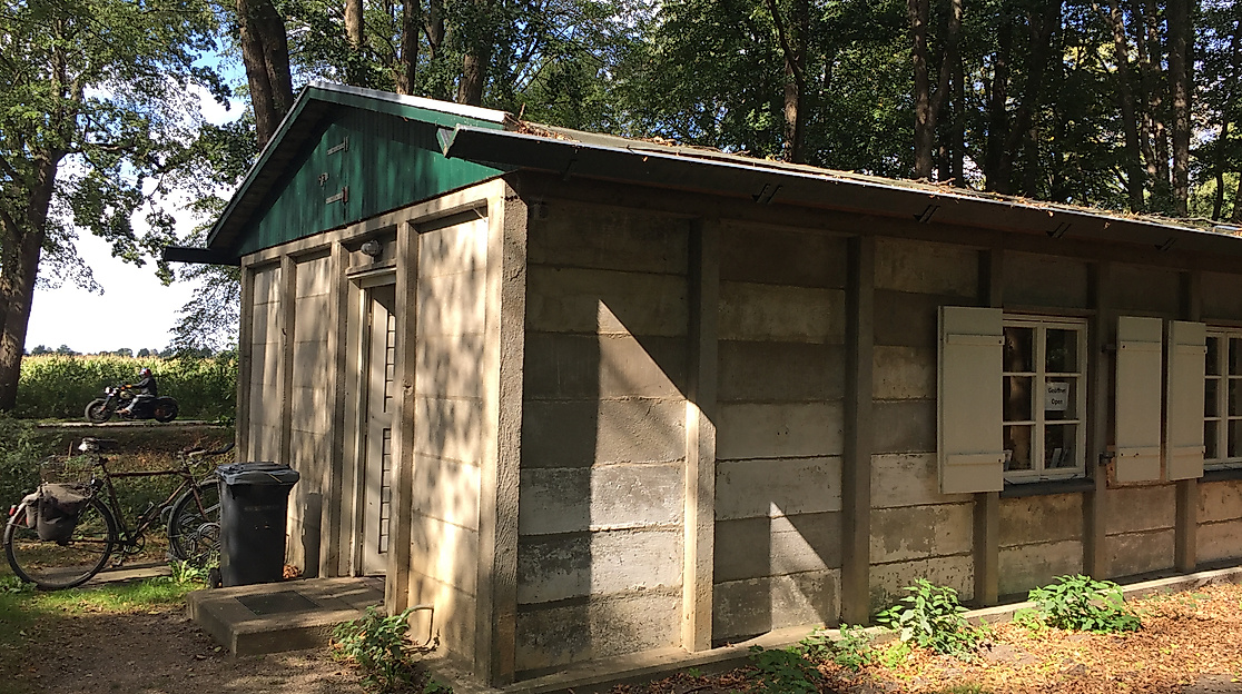 Plattenhaus Sonntagsführung Neuengamme