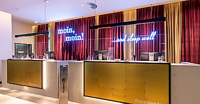 Reception Premier Inn Hamburg St. Pauli