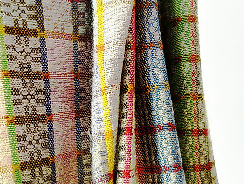 Handgewebt - gemusterte Decke von Dagmar Hawener
