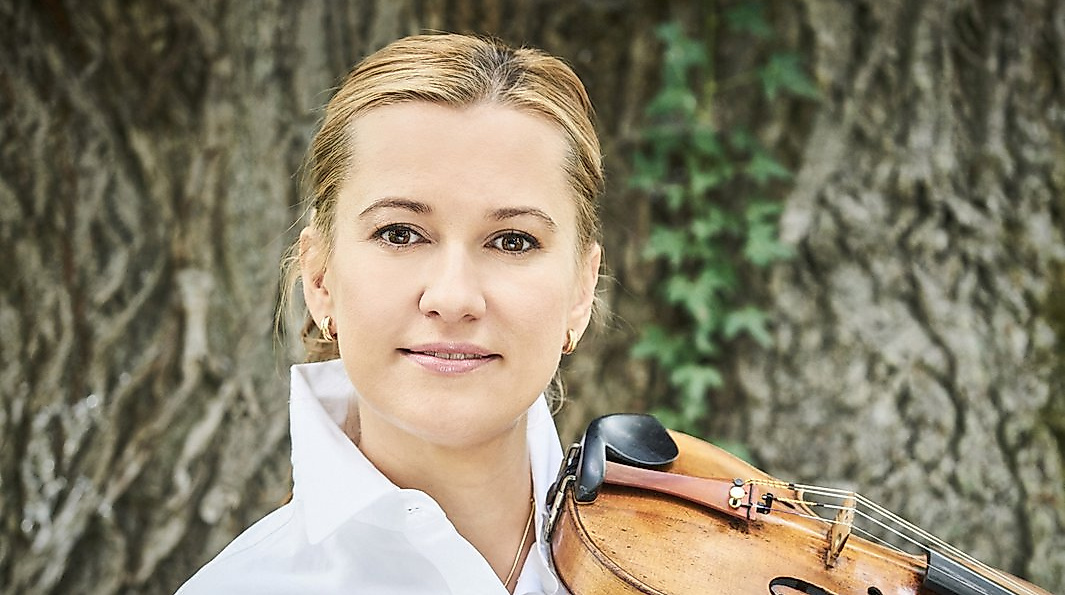 Neuen Philharmonie Hamburg / Maria Solozobova