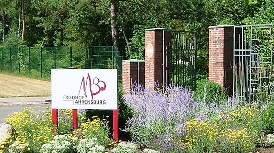 25-05-14 Friedhof Friedhof Ahrensburg