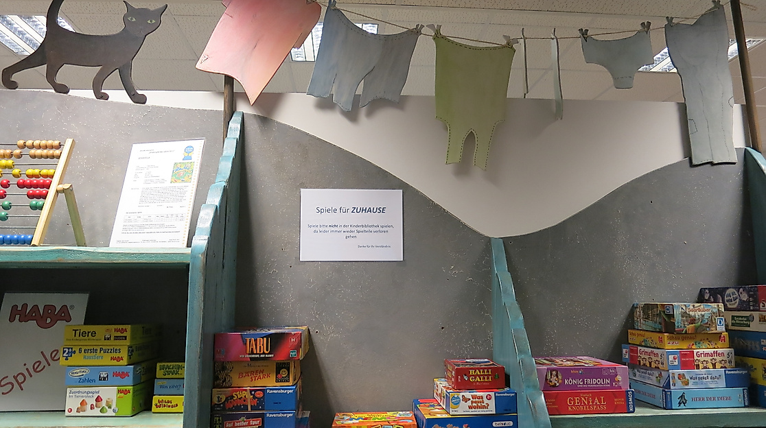 Spiele in der Bücherhalle Lokstedt