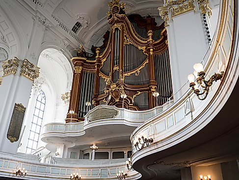 Große Orgel